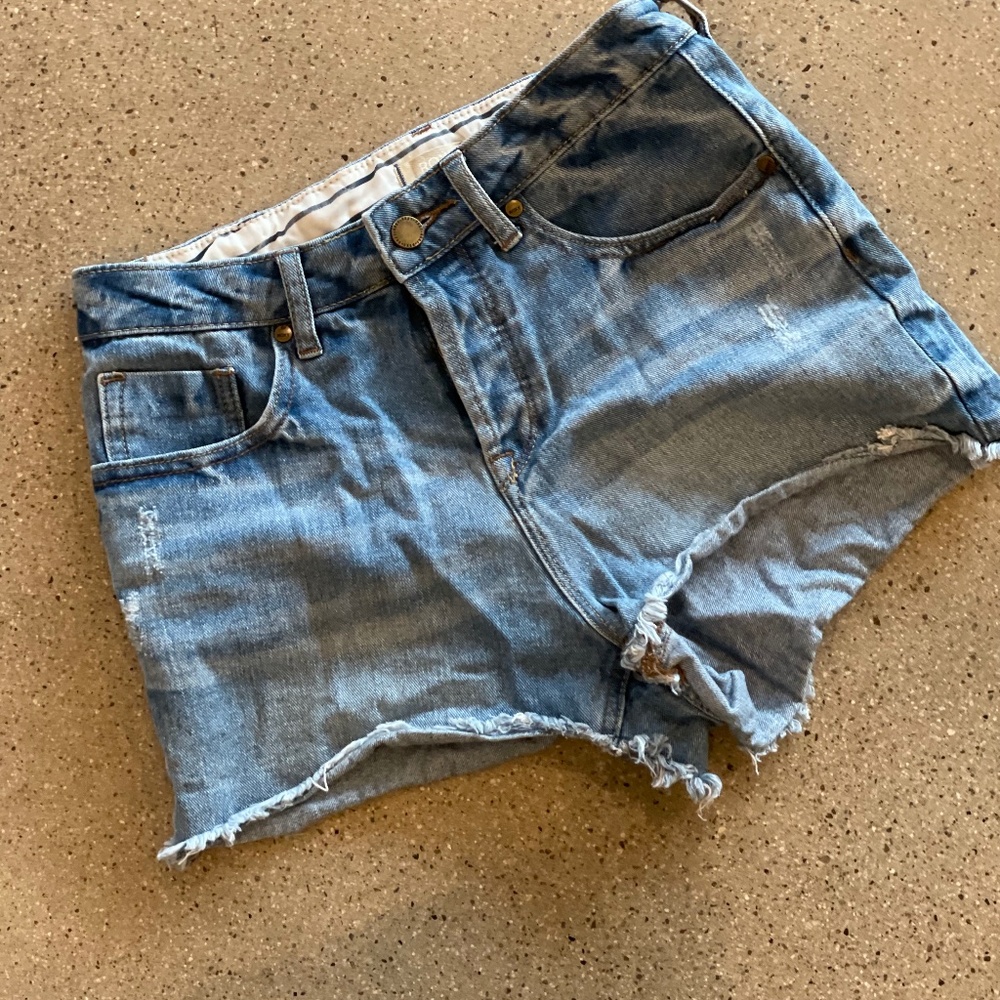 Roxy Vintage High Waist Sz. 27 Denim Shorts